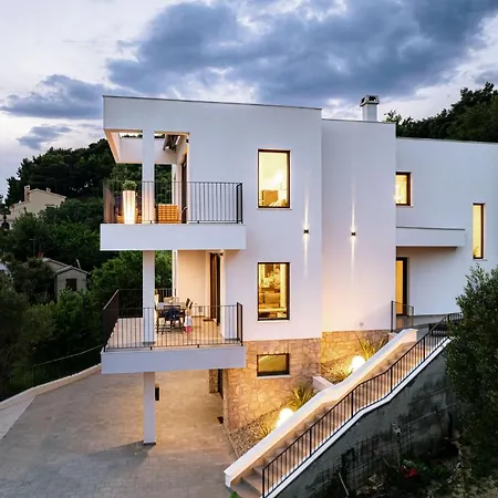 公寓 Panorama Dora With Jacuzzi *