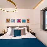 Panorama Dora With Jacuzzi アパート