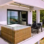 Panorama Dora With Jacuzzi *