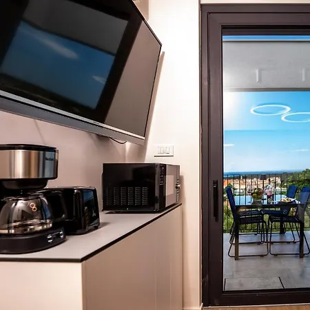 Apartment Panorama Dora With Jacuzzi