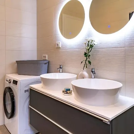 Panorama Dora With Jacuzzi Apartment Palit