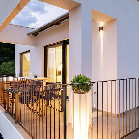 Panorama Dora With Jacuzzi Palit