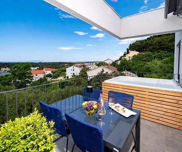 Panorama Dora With Jacuzzi Appartement *