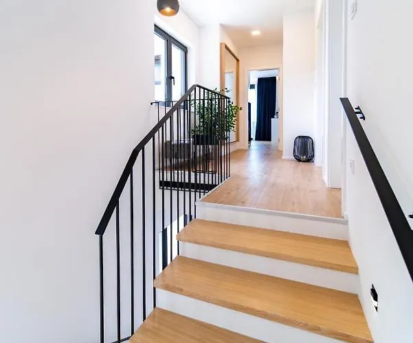 Panorama Dora With Jacuzzi Palit