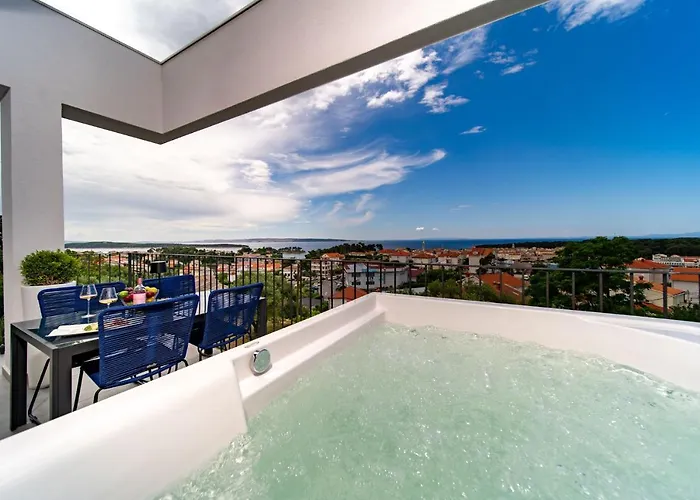 Panorama Dora With Jacuzzi Daire