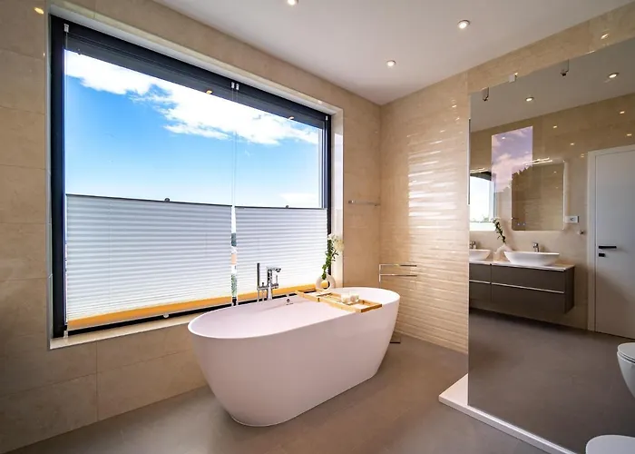 Panorama Dora With Jacuzzi Apartman *